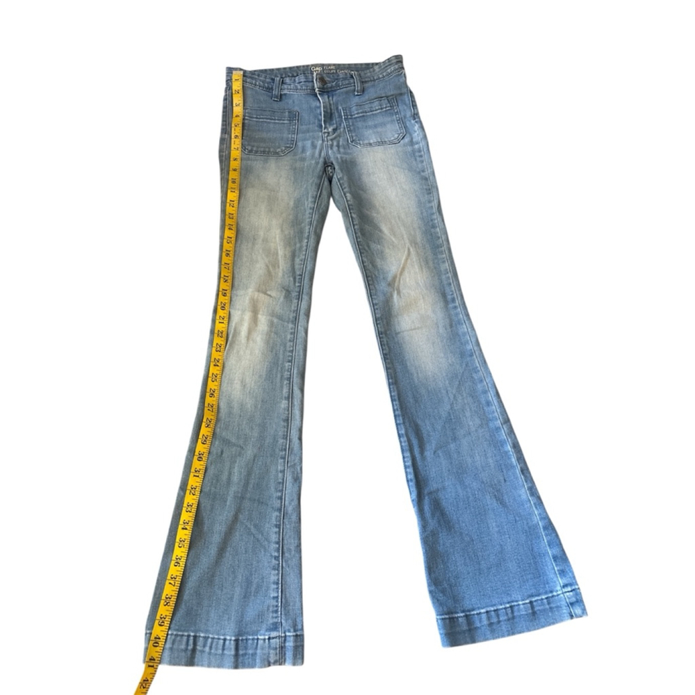 Gap Retro High-Rise Patch Pocket Flare Jeans - Light Wash - Picture 3 of 4